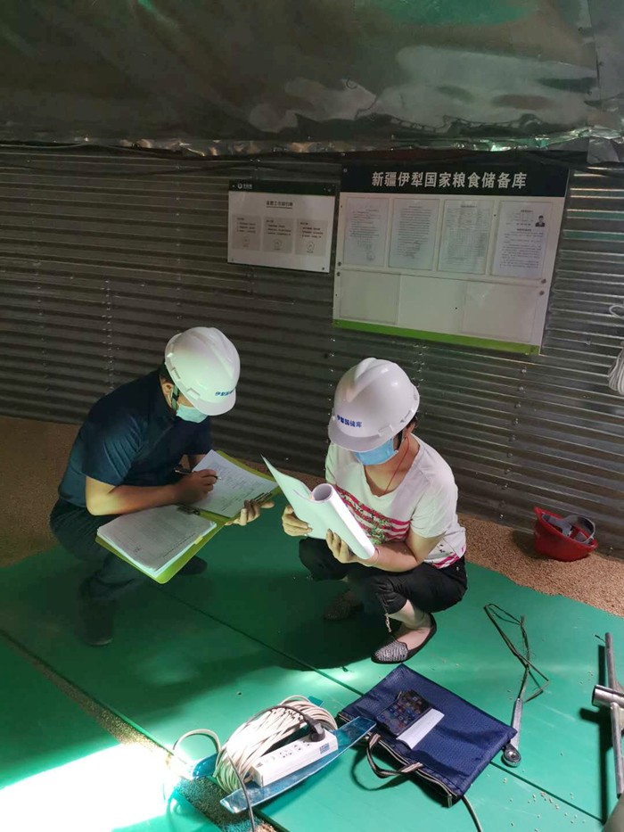 伊犁人口量_伊犁风景图片