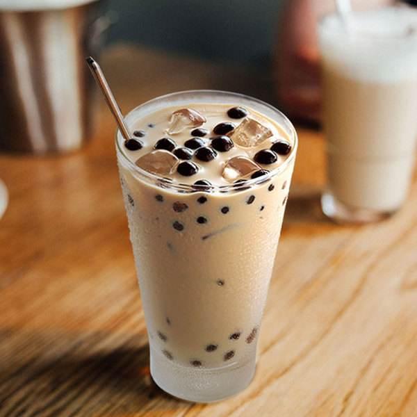 "老板,来一杯珍珠奶茶,只要珍珠不要奶茶!"