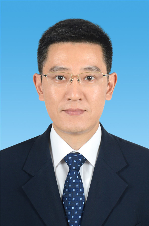 王洪波.jpg