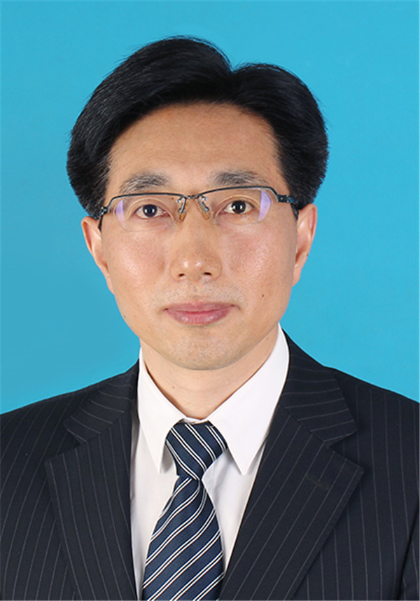 1张灵.jpg