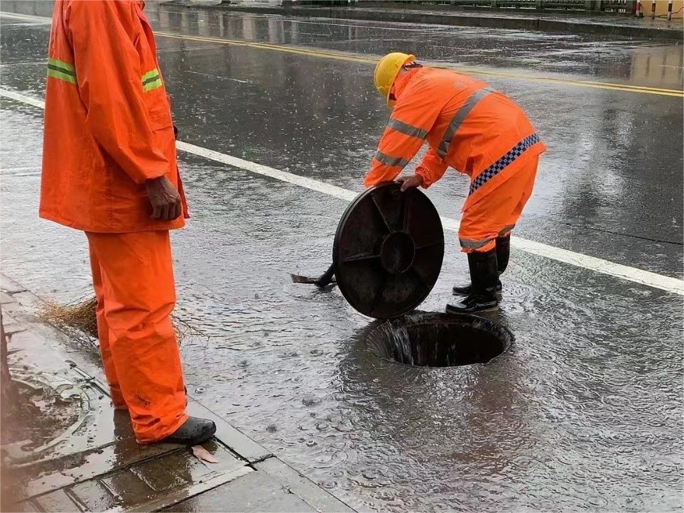 开启雨水中井加速排水.jpg