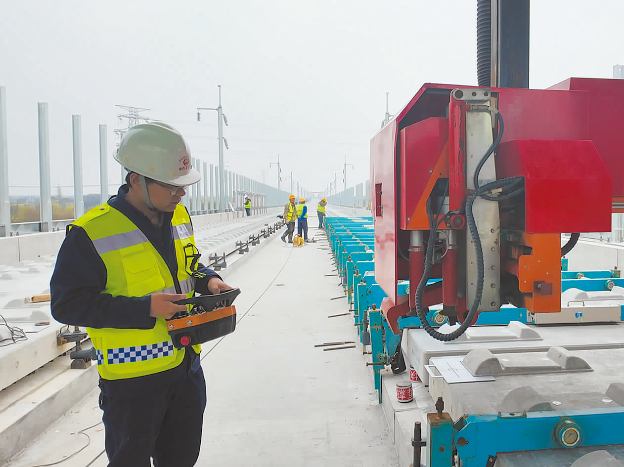 北沿江高铁海门段建设“加速” 桥上主体施工月底全面收官.png