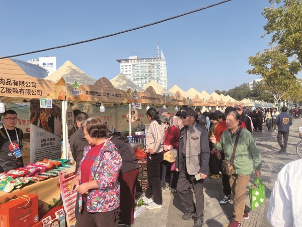 市集.jpg 市集.jpg